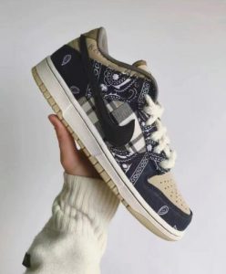 Travis Scott x Dunk Low Premium QS SB 'Cactus Jack' photo review