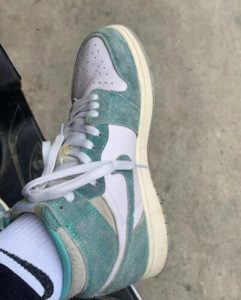 Jordan 1 Retro High OG 'Turbo Green' photo review