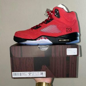 Jordan 5 Retro 'Raging Bull' 2021 photo review