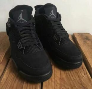 Jordan 4 Retro 'Black Cat' photo review