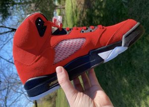 Jordan 5 Retro 'Raging Bull' 2021 photo review