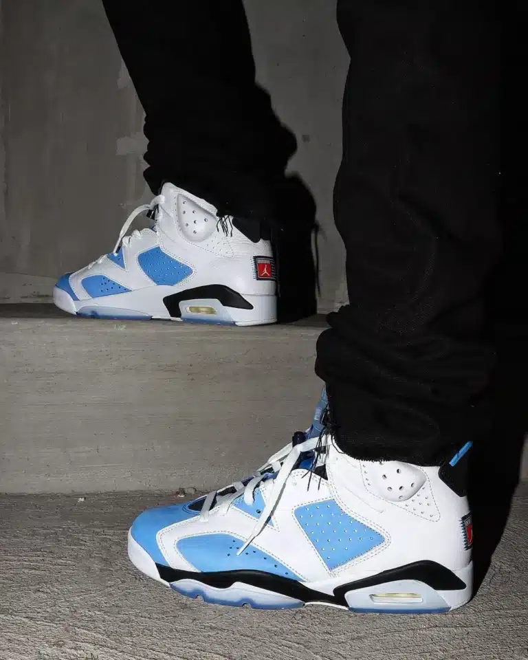 Jordan 6 Retro 'University Blue' photo review