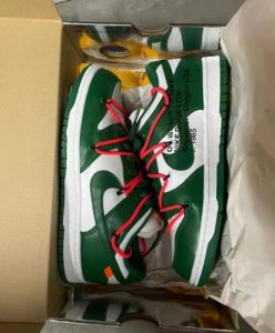 Off-White x Dunk Low 'Pine Green' photo review