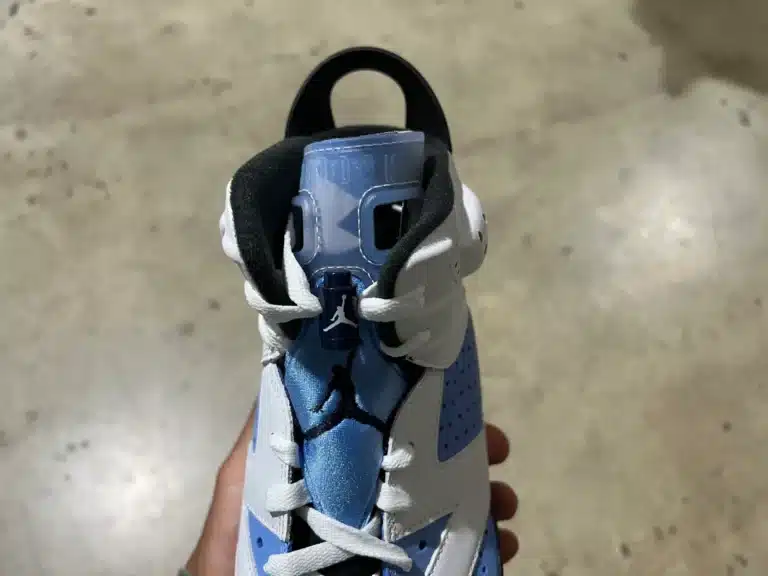 Jordan 6 Retro 'University Blue' photo review