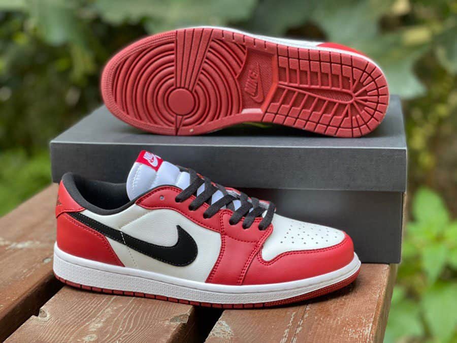 Jordan 1 Retro Low OG 'Chicago' – TURBOSNEAKER