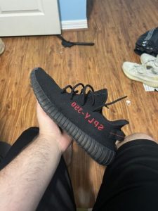 Yeezy Boost 350 V2 'Bred' photo review