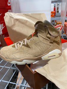 Travis Scott x Jordan 6 Retro 'British Khaki' photo review