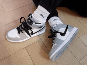 Jordan 1 Mid 'Light Smoke Grey' photo review