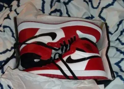 Jordan 1 Retro High OG 'Chicago' photo review