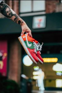 7-Eleven x Dunk Low SB photo review