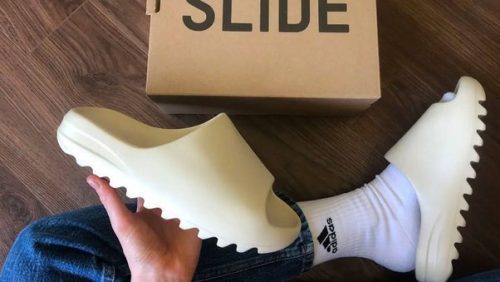 Yeezy Slides 'Bone' photo review