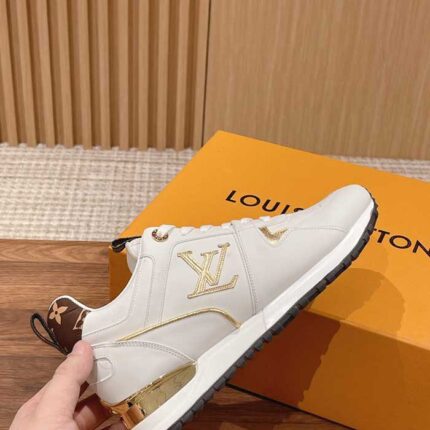 WMNS RUN AWAY TRAINERS