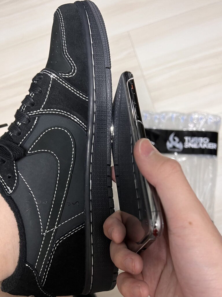 TRAVIS SCOTT X JORDAN 1 LOW 'BLACK PHANTOM' photo review