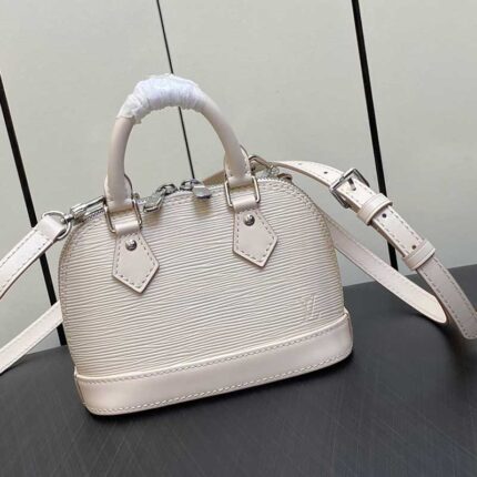 (W) Nano Alma Epi grained cowhide leather